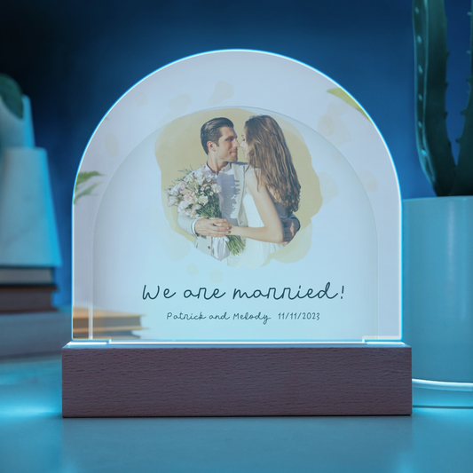 Customizable Acrylic Dome Plaque